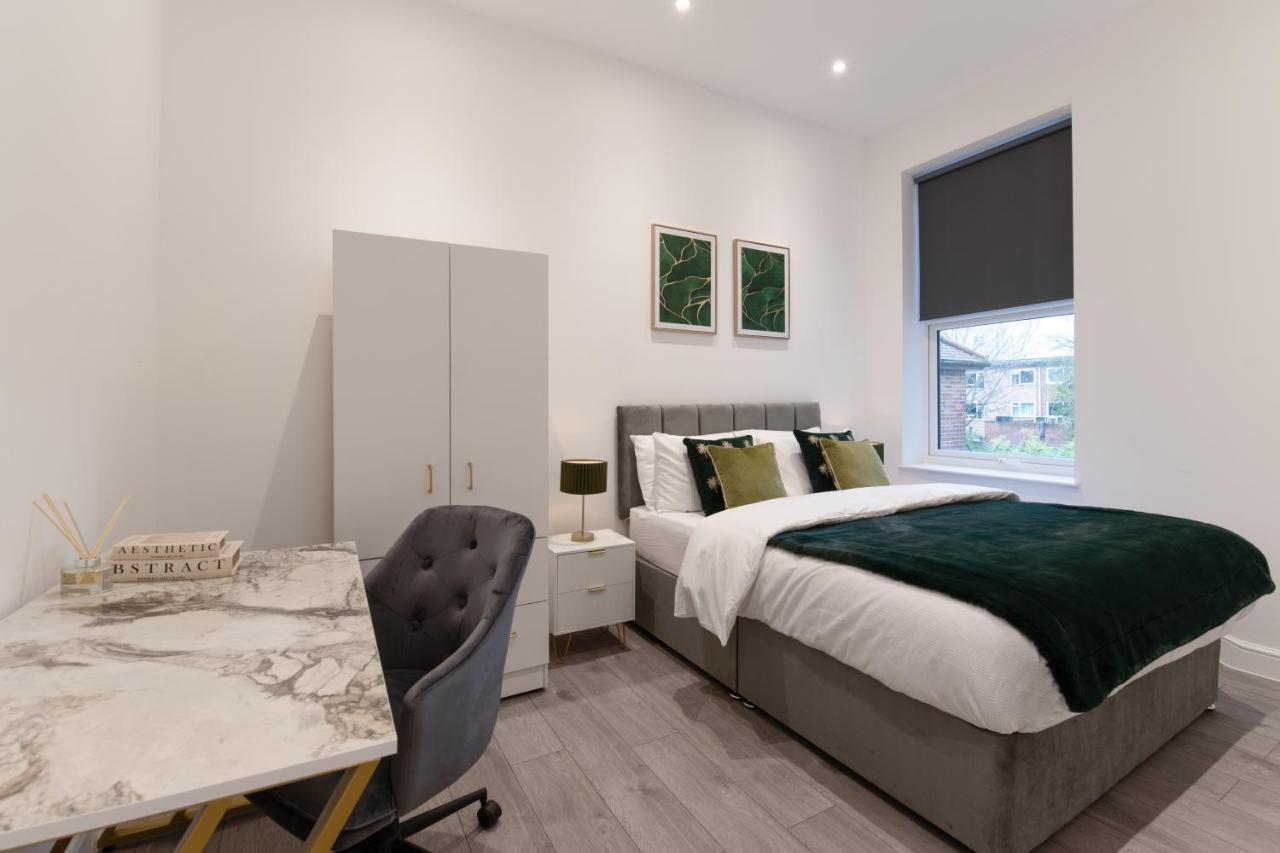 Fantastic New, London Apartment 3 Bed 1 Bath & Parking Whetstone Esterno foto
